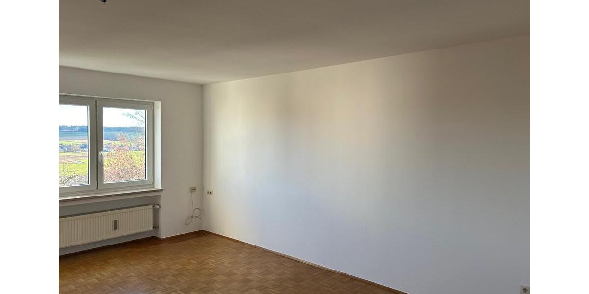 Etagenwohnung Mallersdorf-Pfaffenberg Pfaffenberg - 4 Zimmer, 80 m&sup2;, 700&euro; | Angebot:25968180