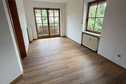 Haus Vilsbiburg - 4.5 Zimmer, 141 m&sup2;, 1.395&euro; | Angebot:27025496