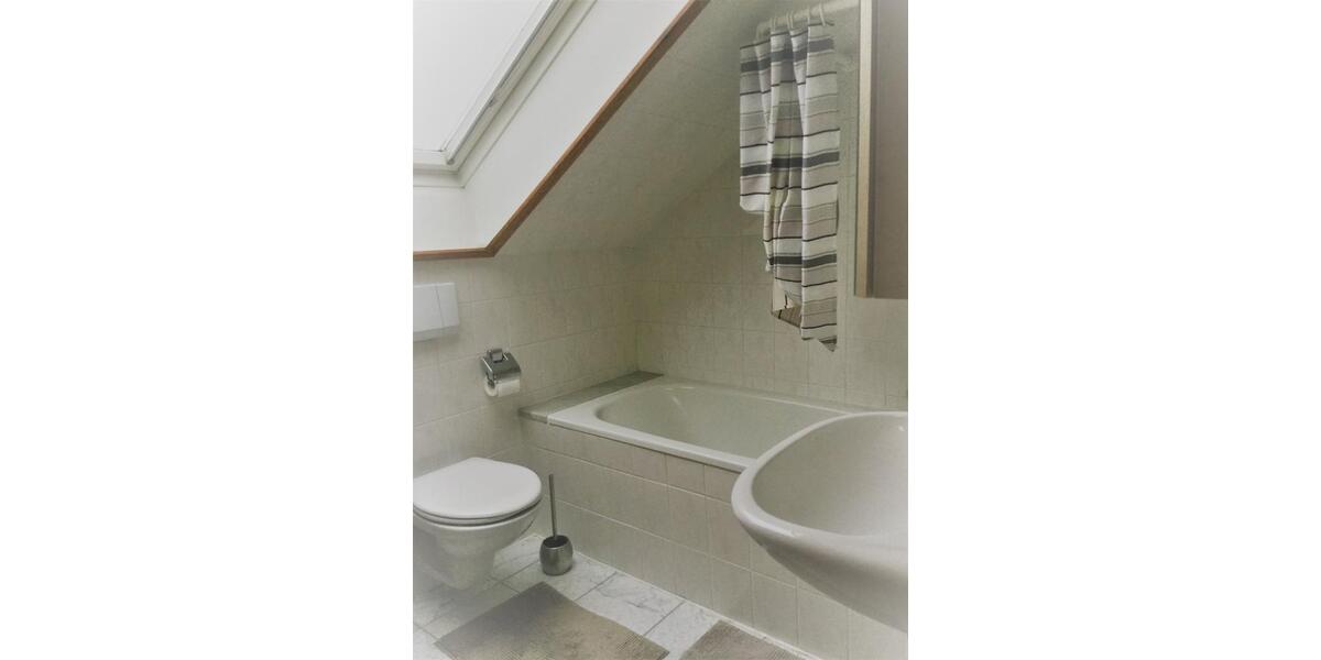 Dachgeschoßwohnung Velden - 2 Zimmer, 49 m&sup2;, 600&euro; | Angebot:25252972