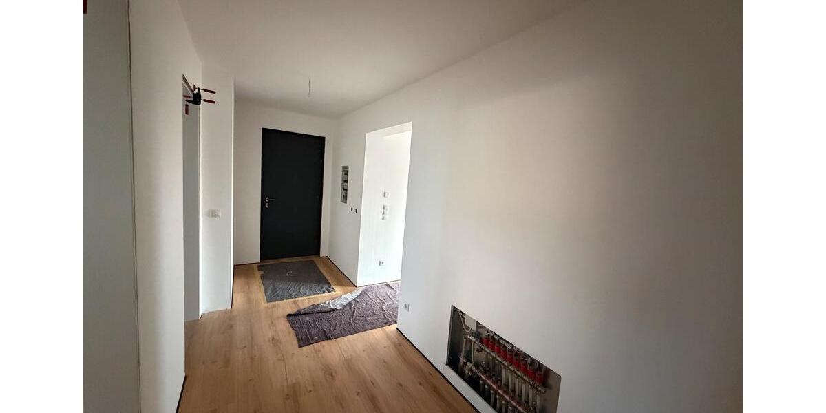 Etagenwohnung Adlkofen - 3.5 Zimmer, 97 m&sup2;, 1.340&euro; | Angebot:25891956