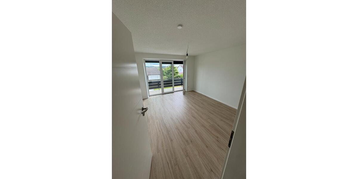 Etagenwohnung Gerzen - 3 Zimmer, 65 m&sup2;, 850&euro; | Angebot:25151882