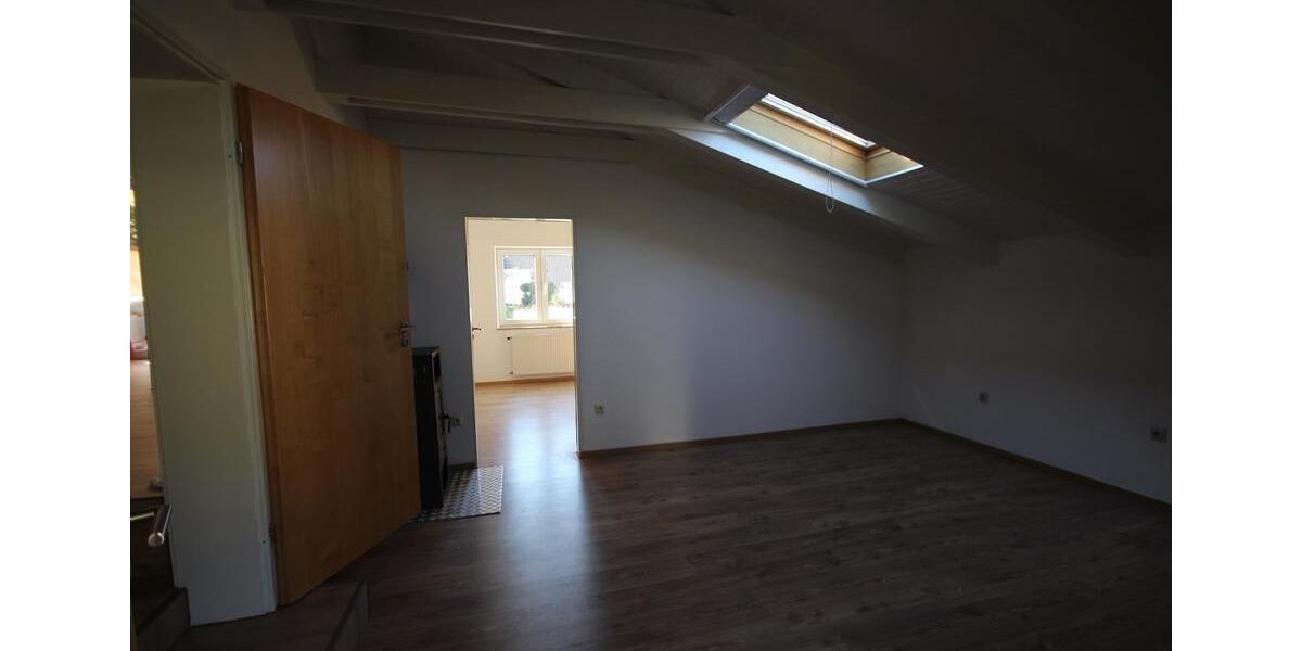 Etagenwohnung Kumhausen - 3.5 Zimmer, 90 m&sup2;, 990&euro; | Angebot:26533462