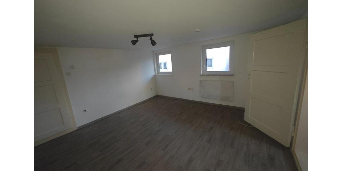 Einfamilienhaus Wildenberg - 7 Zimmer, 220 m&sup2;, 1.800&euro; | Angebot:25907276