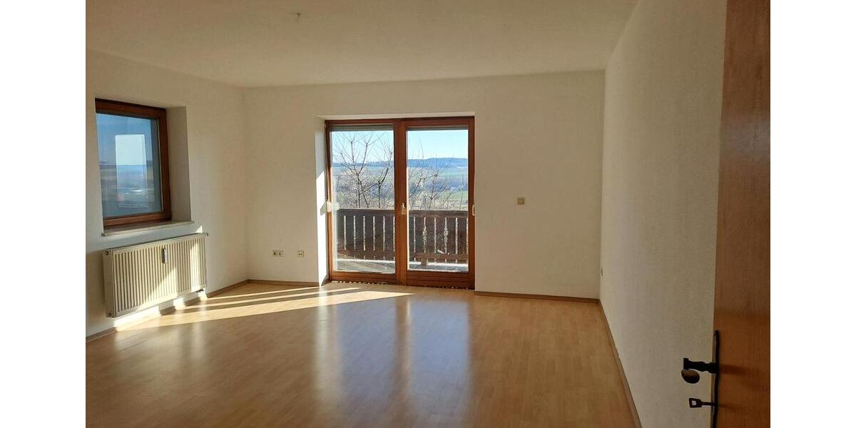 Etagenwohnung Mallersdorf-Pfaffenberg Pfaffenberg - 3 Zimmer, 70 m&sup2;, 600&euro; | Angebot:27577015