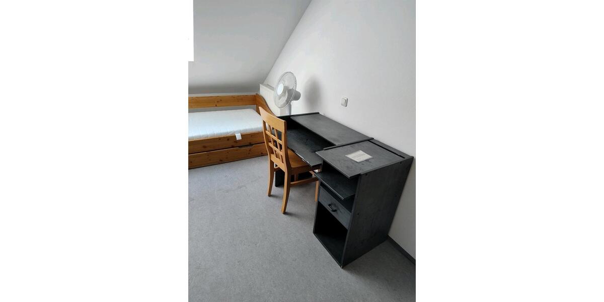 Dachgeschoßwohnung Ergolding - 2 Zimmer, 50 m&sup2;, 800&euro; | Angebot:26502799