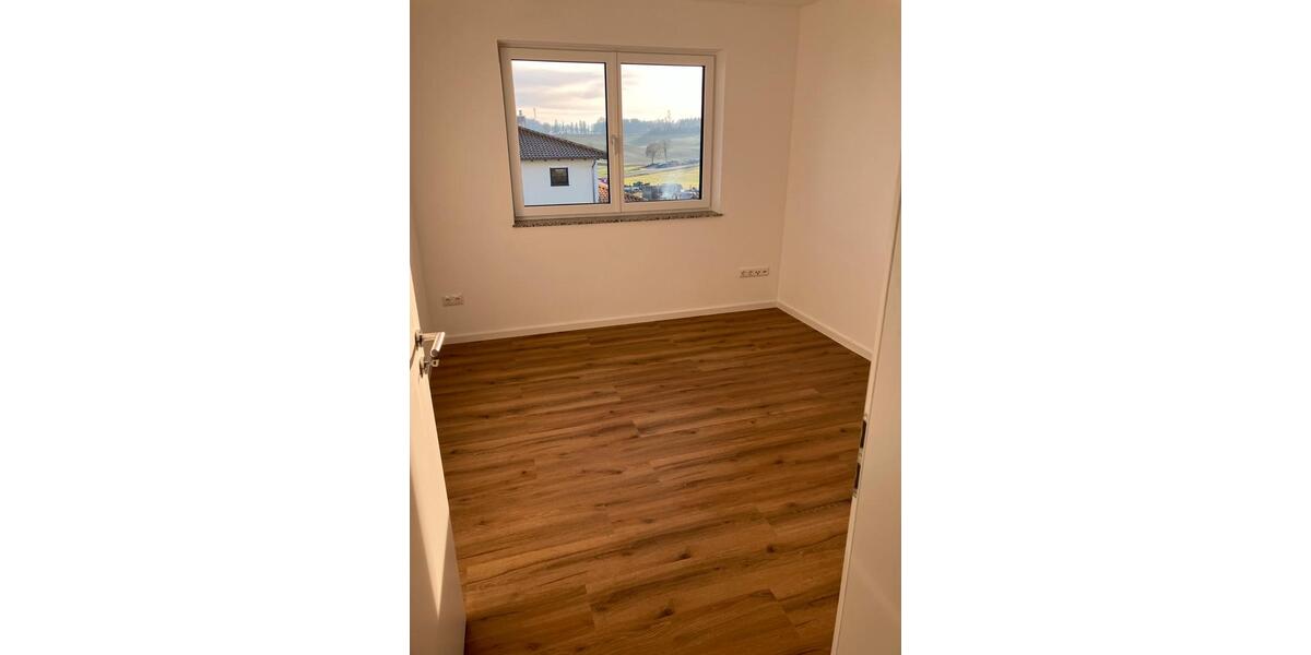 Doppelhaushälfte Bruckberg - 5 Zimmer, 133 m&sup2;, 1.700&euro; | Angebot:25329415