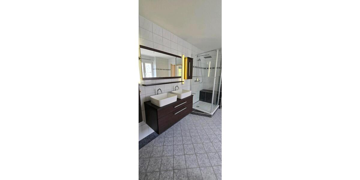 Doppelhaushälfte Landshut - 4 Zimmer, 135 m&sup2;, 645.000&euro; | Angebot:27003510