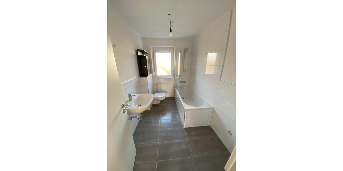 Etagenwohnung Dingolfing - 3.5 Zimmer, 64 m&sup2;, 925&euro; | Angebot:26630174