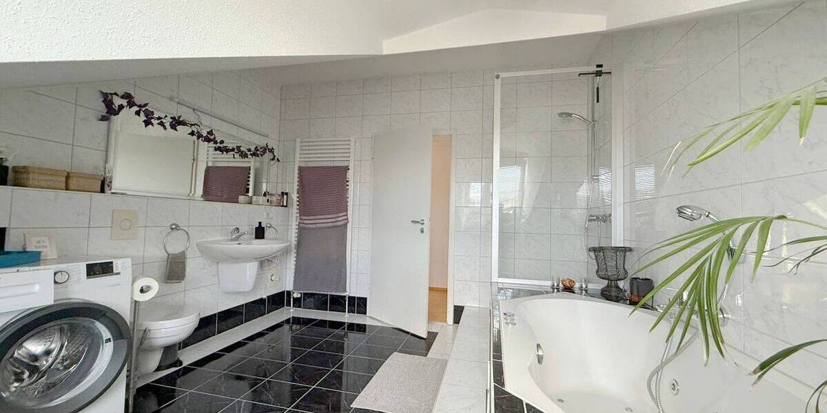 Etagenwohnung Kumhausen - 4 Zimmer, 117 m&sup2;, 375.000&euro; | Angebot:25695126