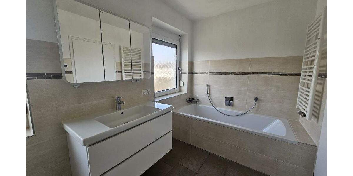 Einfamilienhaus Aham-Loizenkirchen Loizenkirchen - 9 Zimmer, 213 m&sup2;, 435.000&euro; | Angebot:25770490