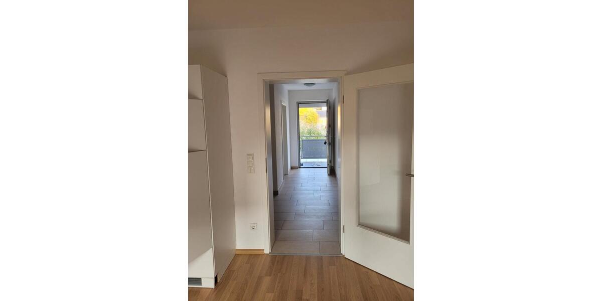 Etagenwohnung Buch am Erlbach - 2 Zimmer, 71 m&sup2;, 750&euro; | Angebot:26022258