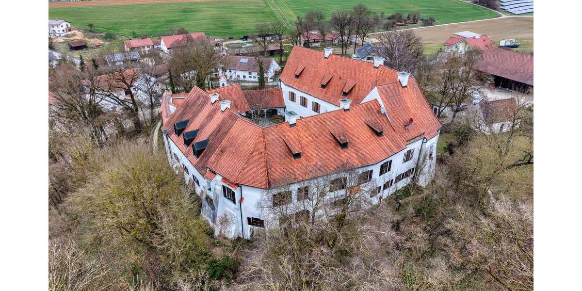 Etagenwohnung Hohenthann - 4 Zimmer, 98 m&sup2;, 1.390&euro; | Angebot:25830471