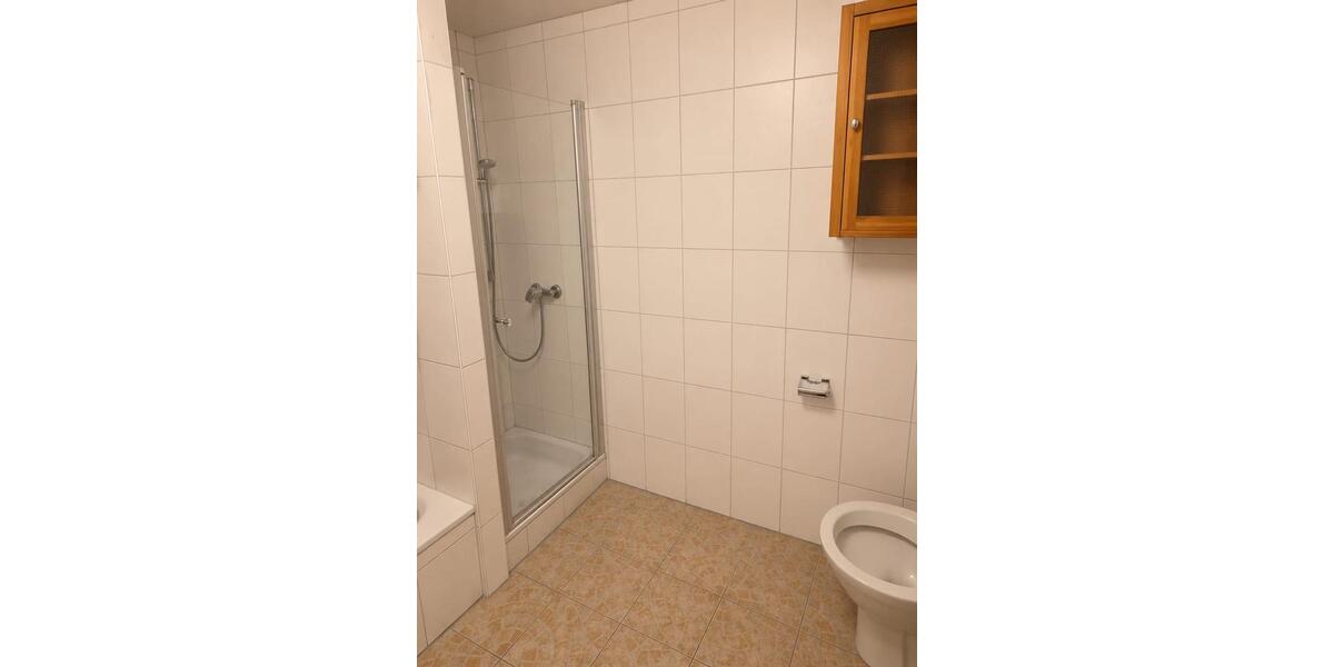 Etagenwohnung Mengkofen - 4 Zimmer, 100 m&sup2;, 900&euro; | Angebot:26626316