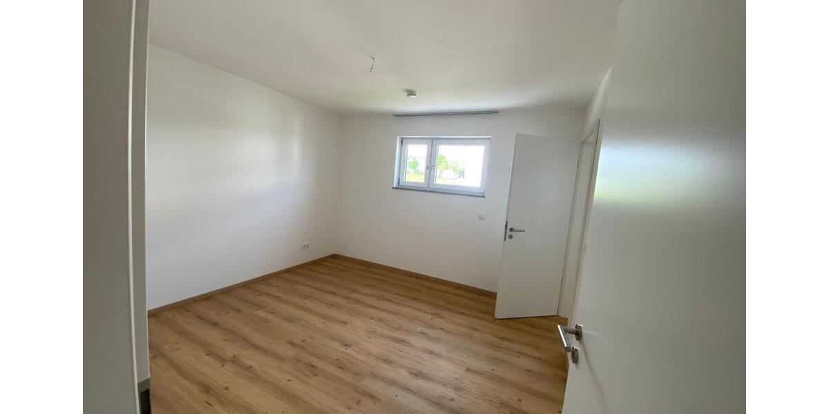 Einfamilienhaus Adlkofen - 4.5 Zimmer, 165 m&sup2;, 1.890&euro; | Angebot:26635818