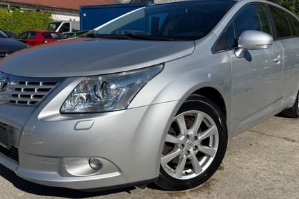 Toyota Avensis 136.189 km 4.690 &euro; Kumhausen 84036