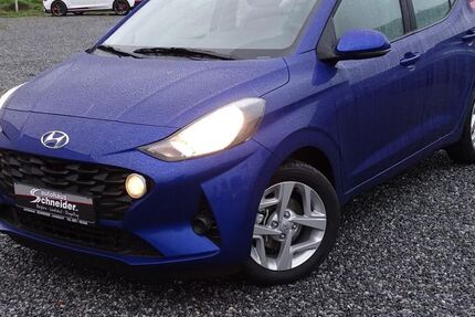 Hyundai i10 23.500 km 14.890 &euro; Dingolfing 84130