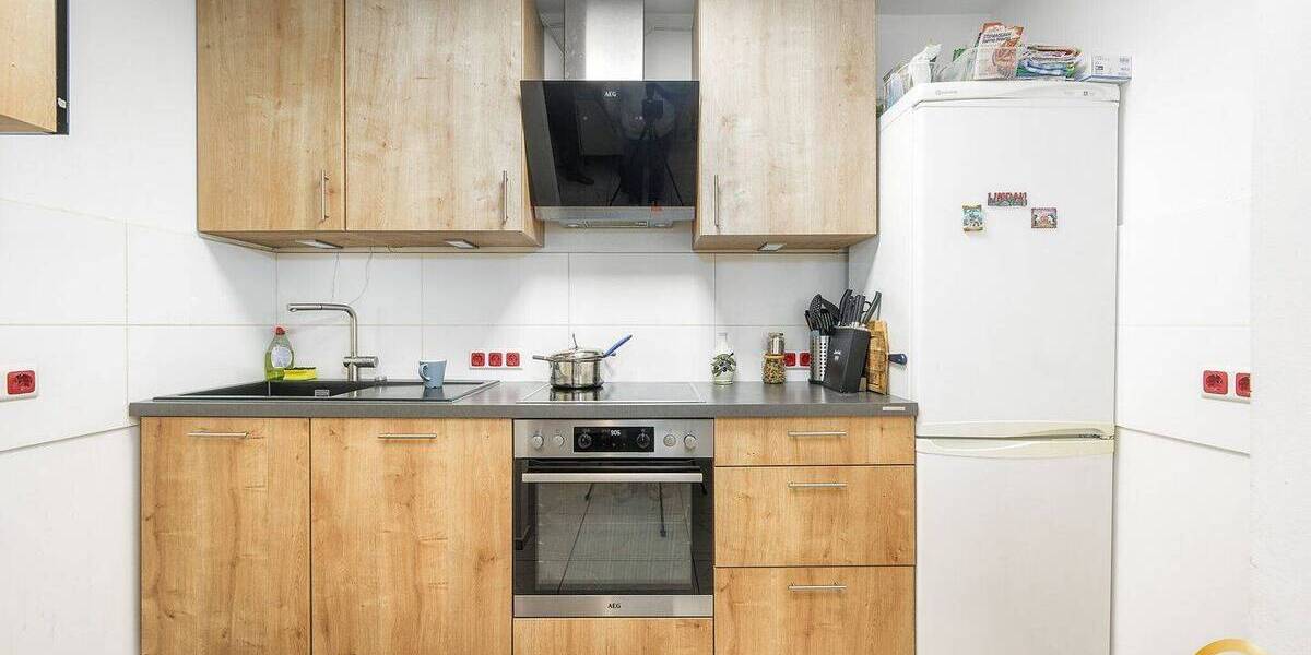 Einfamilienhaus Bruckberg - 8 Zimmer, 250 m&sup2;, 850.000&euro; | Angebot:25800218