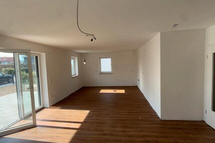 Wohnung Dingolfing - 5 Zimmer, 125 m&sup2;, 1.400&euro; | Angebot:25887998