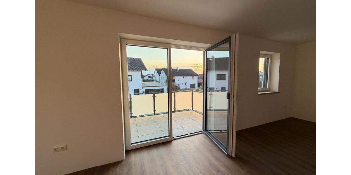 Etagenwohnung Dingolfing - 3.5 Zimmer, 99 m&sup2;, 1.150&euro; | Angebot:25860462