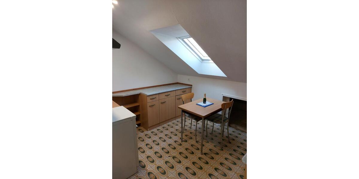 Dachgeschoßwohnung Landshut Landshut-West - 2 Zimmer, 53 m&sup2;, 636&euro; | Angebot:25823272