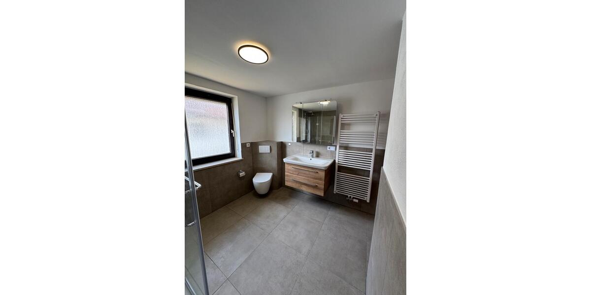 Etagenwohnung Mallersdorf-Pfaffenberg Pfaffenberg - 2.5 Zimmer, 78 m&sup2;, 830&euro; | Angebot:25934660