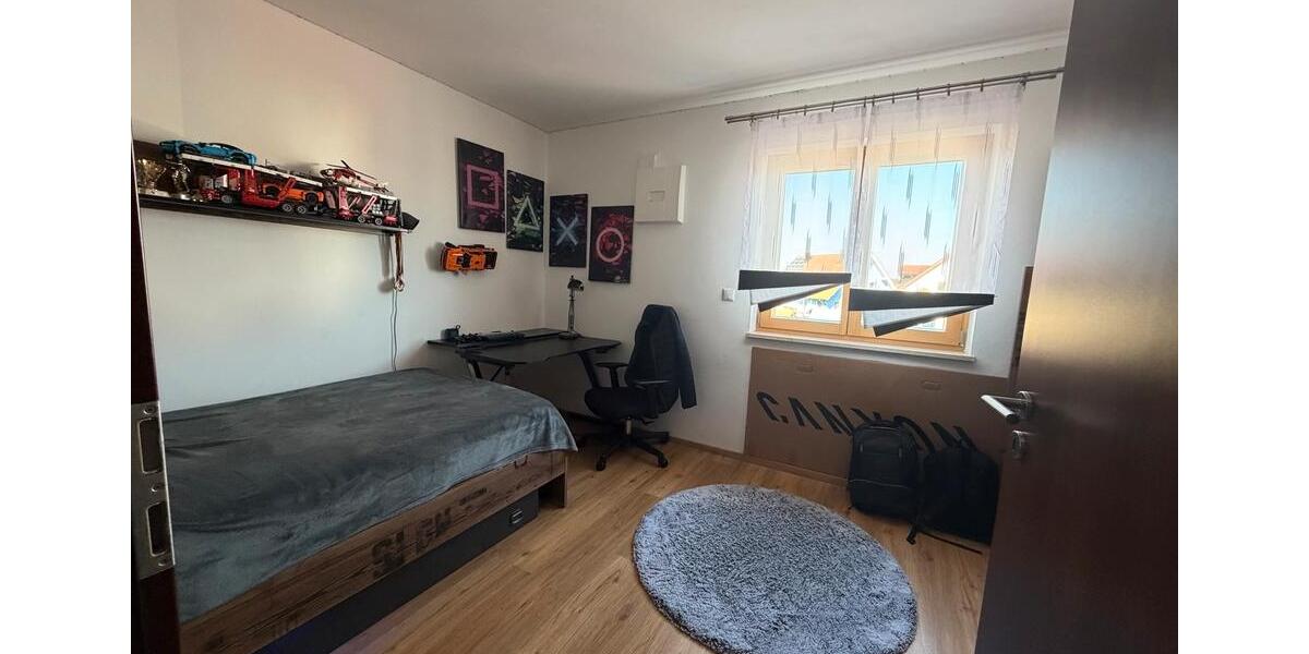 Etagenwohnung Niederaichbach - 4 Zimmer, 103 m&sup2;, 425.000&euro; | Angebot:26024337