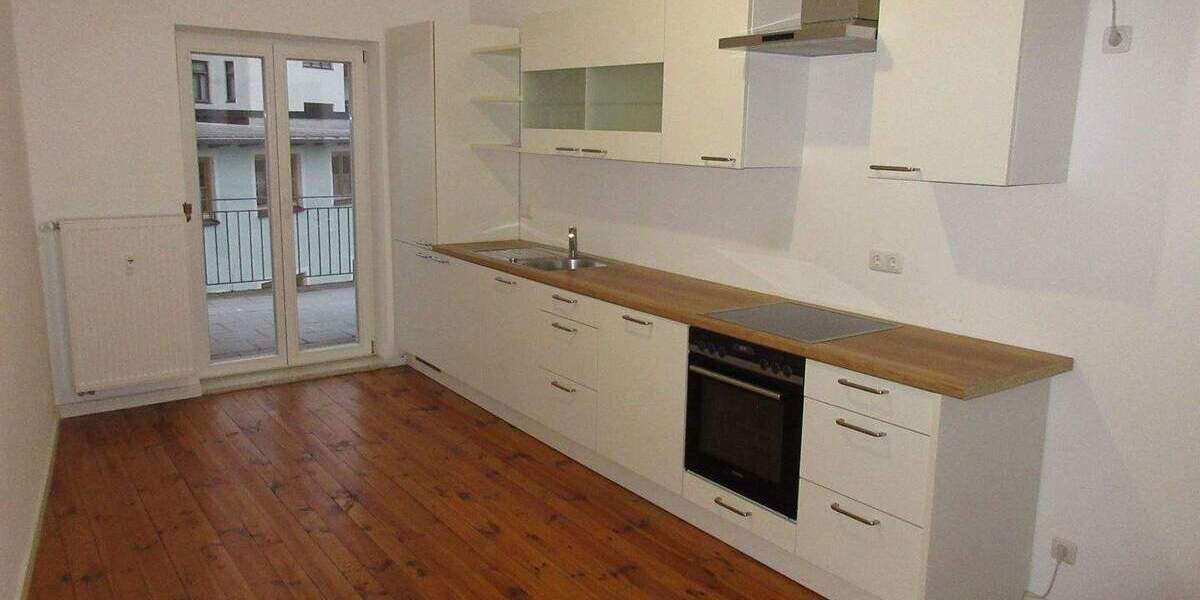 Etagenwohnung Vilsbiburg - 3 Zimmer, 141 m&sup2;, 1.200&euro; | Angebot:25797218
