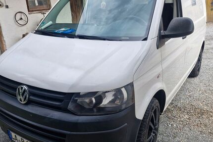 VW T5 Transporter 351.000 km 4.390 &euro; Weng 84187