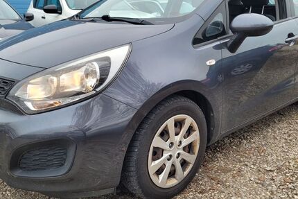 Kia Rio 83.123 km 5.999 &euro; Landshut 84030