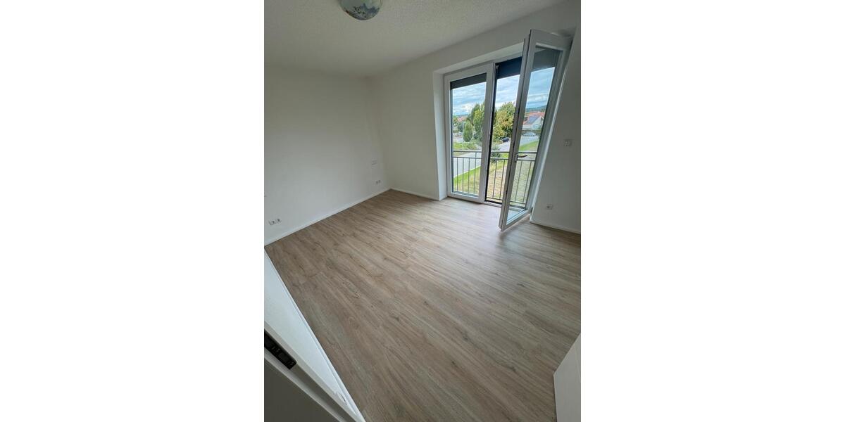 Etagenwohnung Gerzen - 3 Zimmer, 65 m&sup2;, 850&euro; | Angebot:25151882