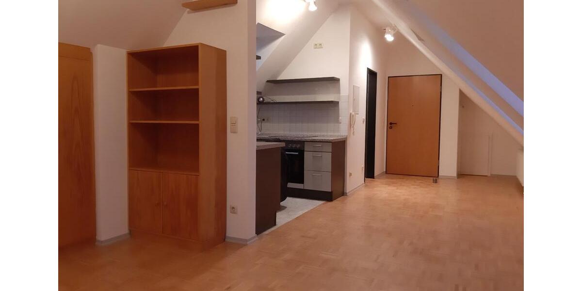 Dachgeschoßwohnung Pfeffenhausen - 1 Zimmer, 27 m&sup2;, 350&euro; | Angebot:25964477