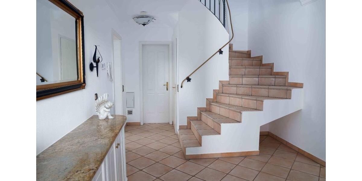 Einfamilienhaus Landshut - 6 Zimmer, 180 m&sup2;, 1.050.000&euro; | Angebot:26483660