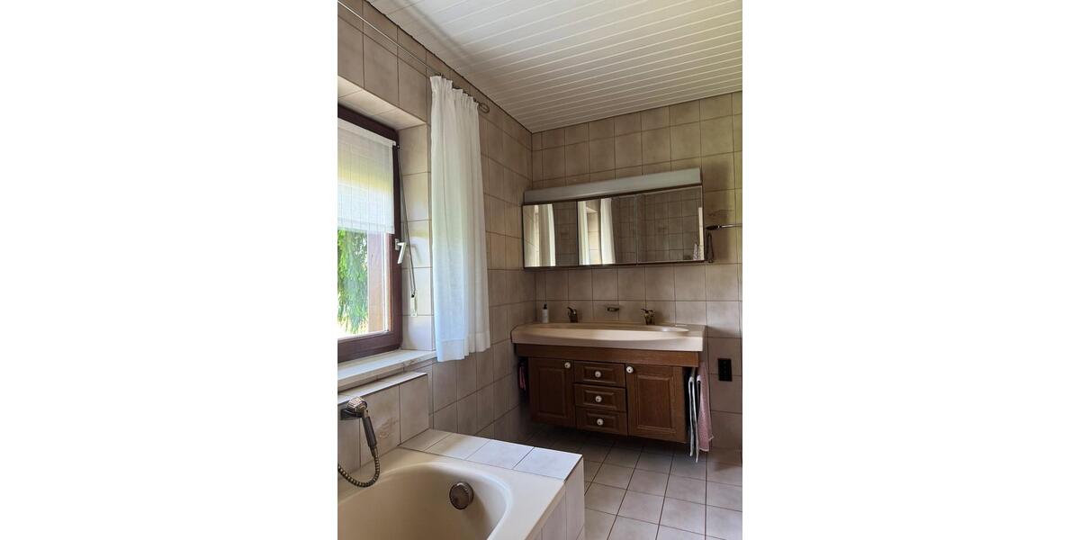 Einfamilienhaus Ergoldsbach Langenhettenbach - 5 Zimmer, 138 m&sup2;, 1.210.000&euro; | Angebot:27153648