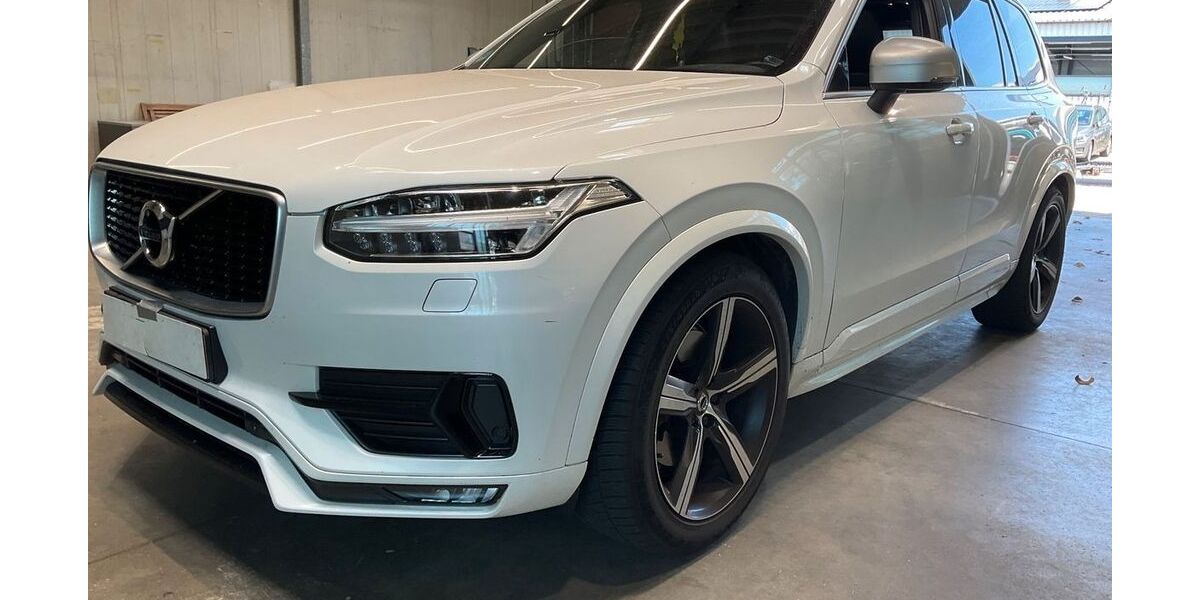 Volvo XC90 158.000 km 33.999 &euro; Mainburg 84048