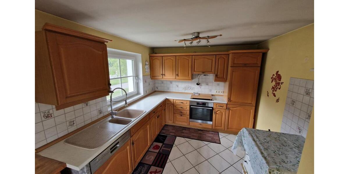Mehrfamilienhaus, Wohnhaus Langenpreising - 6 Zimmer, 190 m&sup2;, 4.500&euro; | Angebot:26652340