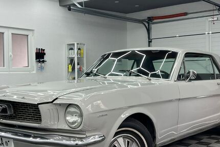 Ford Mustang 45.500 km 22.450 &euro; Altdorf 84032