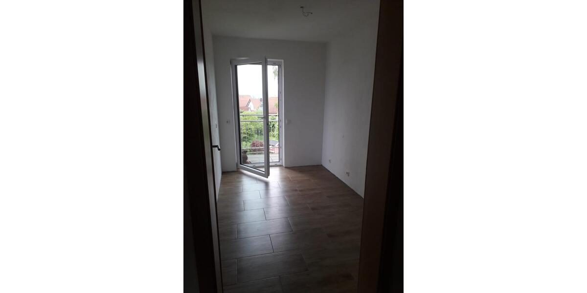 Etagenwohnung Frontenhausen - 3 Zimmer, 73 m&sup2;, 645&euro; | Angebot:27601958