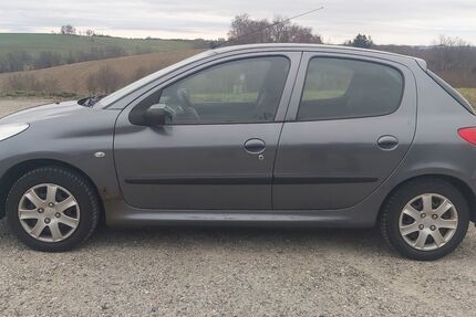 Peugeot 206 101.400 km 900 &euro; Dorfen 84405