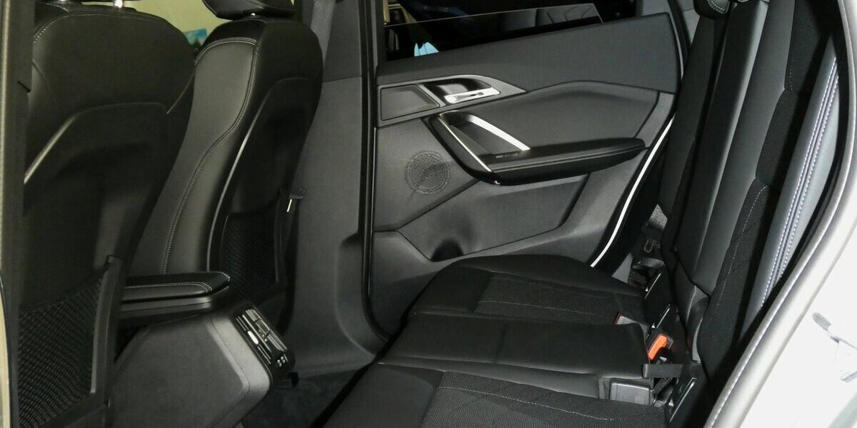 BMW X1 20d xDrive x-Line AHK,Leder,Driv.Ass.Plus 19.600 km 38.990 &euro; Landshut 84030