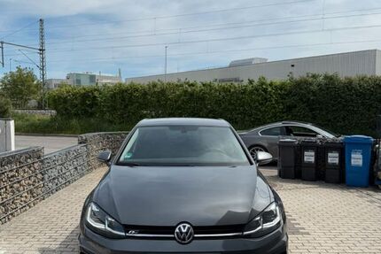 VW Golf 121.038 km 14.700 &euro; Landshut 84034