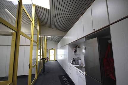 Gewerbeobjekt Landshut Industriegebiet - 2 Zimmer, 286 m&sup2;, 1.500&euro; | Angebot:25745415