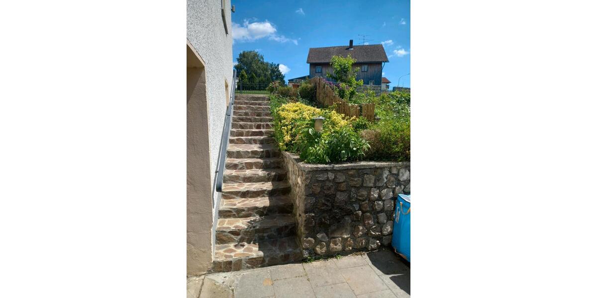 Mehrfamilienhaus, Wohnhaus Mengkofen - 5 Zimmer, 145 m&sup2;, 310.000&euro; | Angebot:24916204