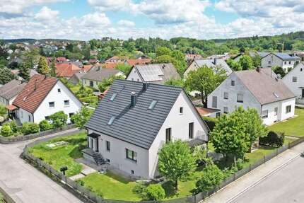 Haus Pfeffenhausen - 8 Zimmer, 216 m&sup2;, 561.000&euro; | Angebot:26897232