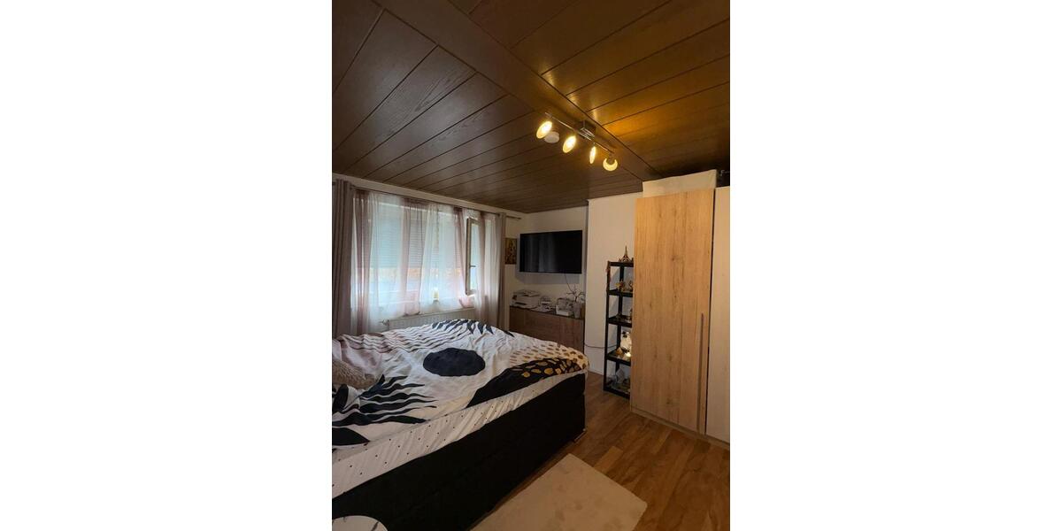 Etagenwohnung Dingolfing - 4 Zimmer, 85 m&sup2;, 950&euro; | Angebot:25975865