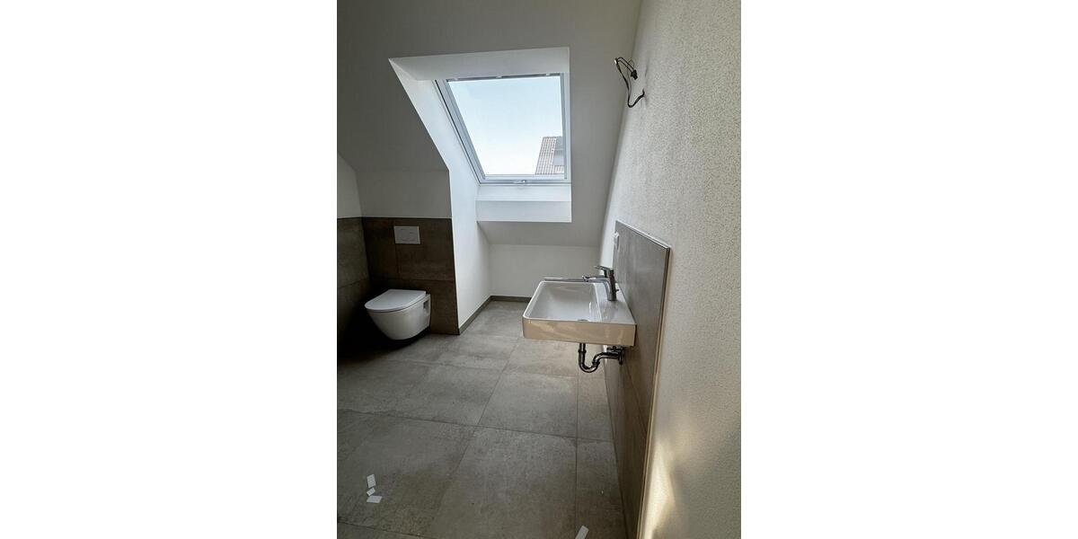 Dachgeschoßwohnung Langenbach - 2 Zimmer, 62 m&sup2;, 1.290&euro; | Angebot:25647235