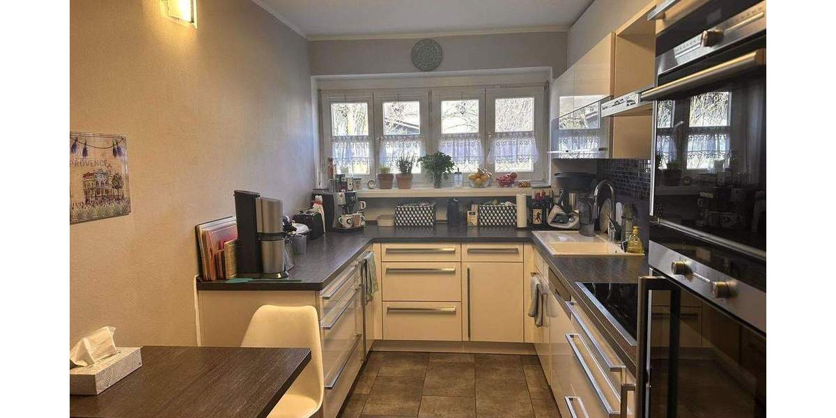 Einfamilienhaus Nandlstadt - 8 Zimmer, 300 m&sup2;, 930.000&euro; | Angebot:25716310