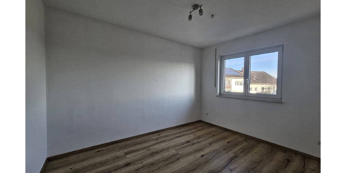 Etagenwohnung Vilsbiburg - 3 Zimmer, 75 m&sup2;, 323.000&euro; | Angebot:25728932