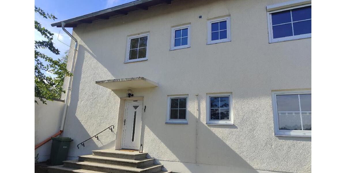 Etagenwohnung Bodenkirchen - 3.5 Zimmer, 85 m&sup2;, 750&euro; | Angebot:26557773