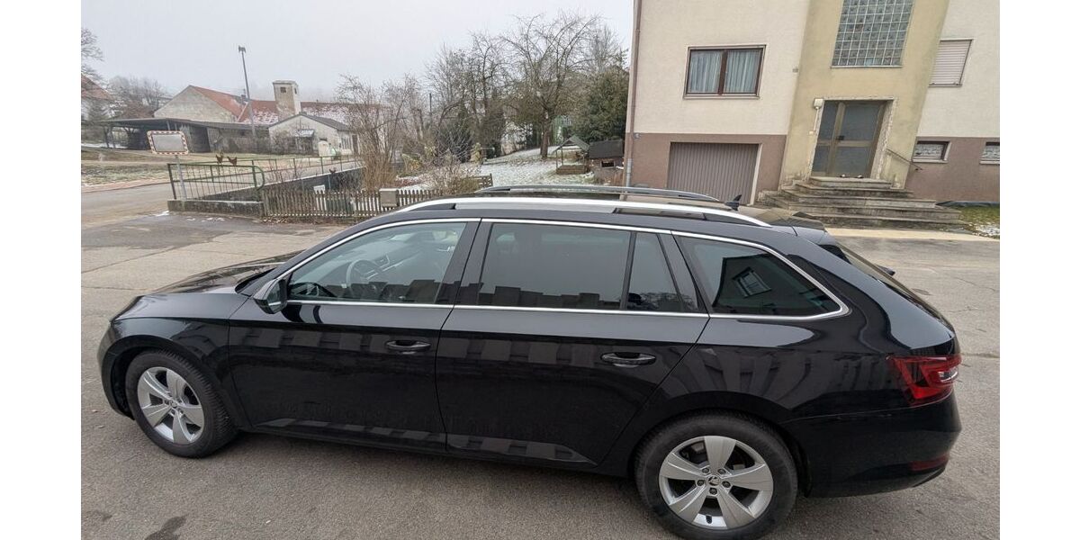 Skoda Superb 100.168 km 17.800 &euro; Wang 85368