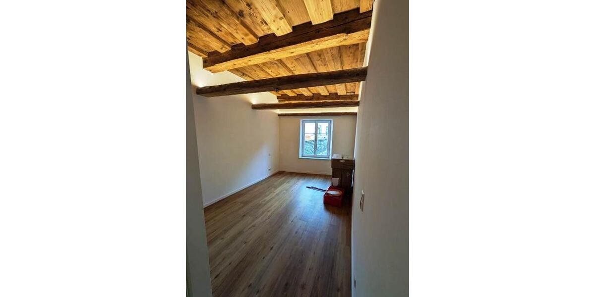 Etagenwohnung Landshut - 3 Zimmer, 78 m&sup2;, 1.210&euro; | Angebot:26014397